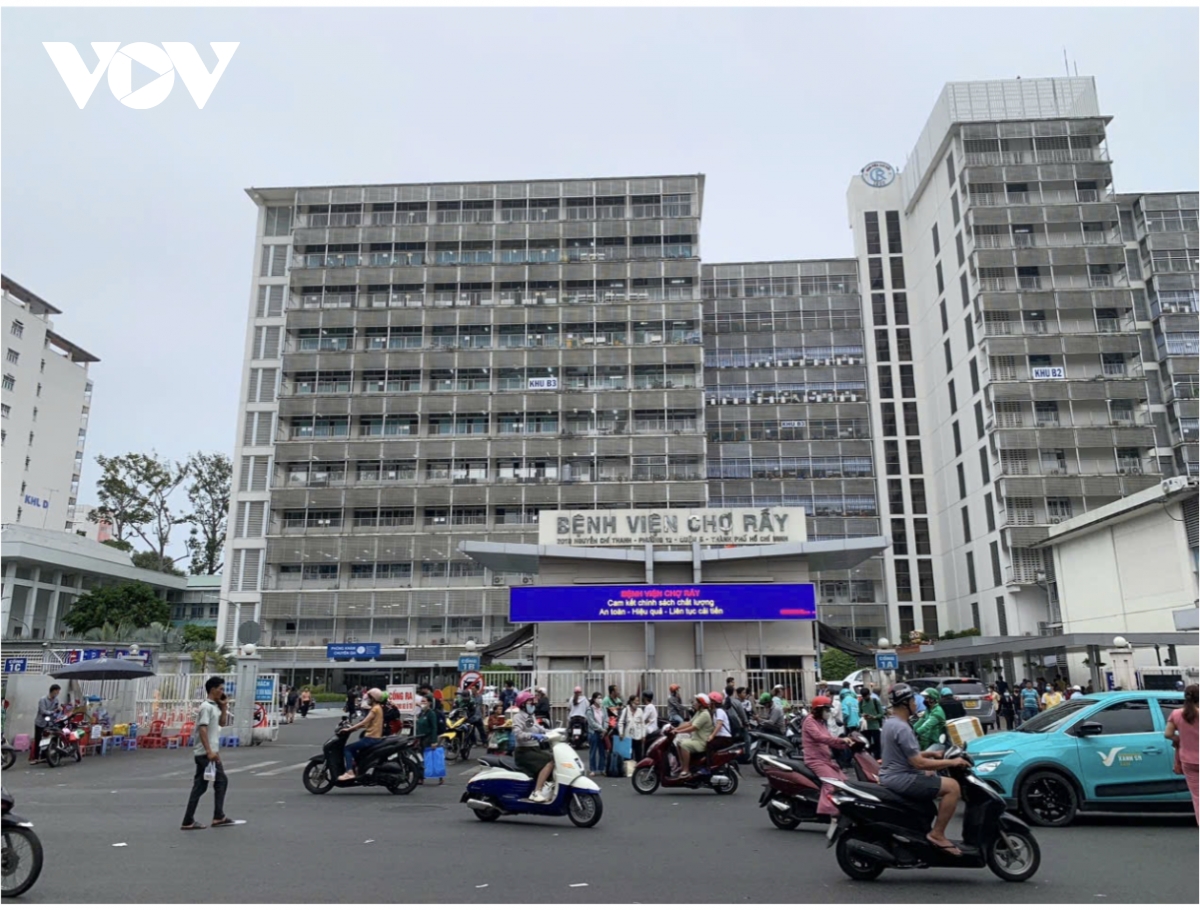 Suy thận ngày càng trẻ hóa: Cái giá của sự chủ quan